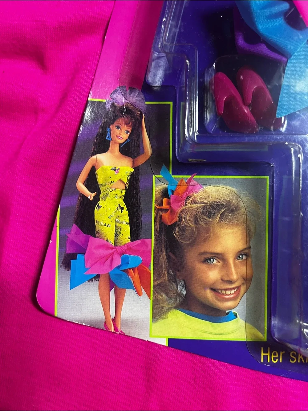 NRFB 1991 Mattel Barbie Totally Hair Fashions accessory set (Model #3823) Neon